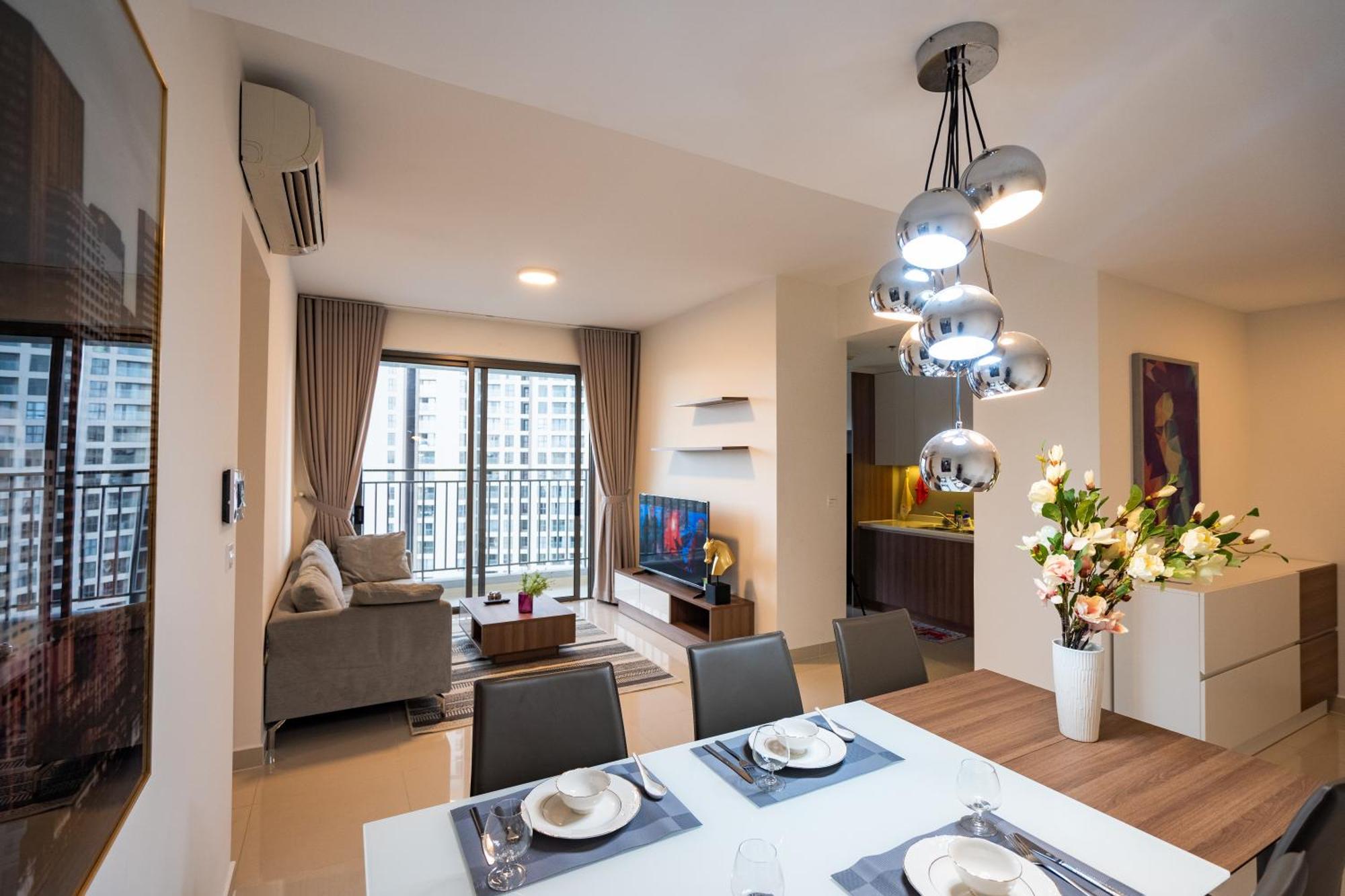 Central Business District Rivergate Apartment - Free Pickup & Pool Хошимин Экстерьер фото